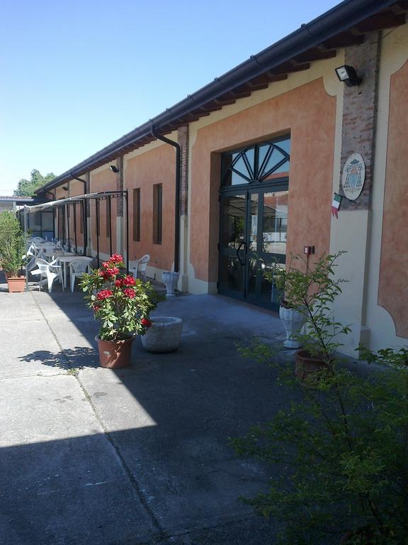 Le Magnolie Agriturismo Verolanuova Exterior foto