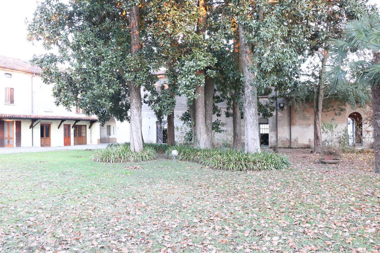 Le Magnolie Agriturismo Verolanuova Exterior foto